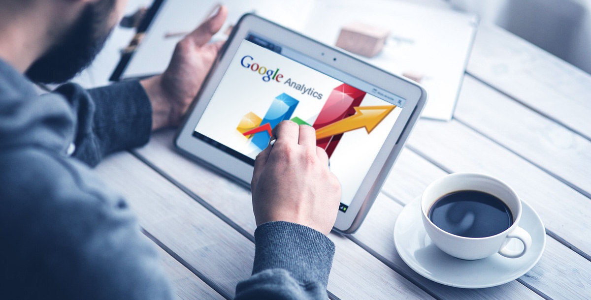 Migliorare posizionamento Google: l'importanza di un sito web e dei social